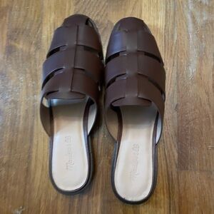 Madewell Dixon Fisherman Mules in Apple Butter